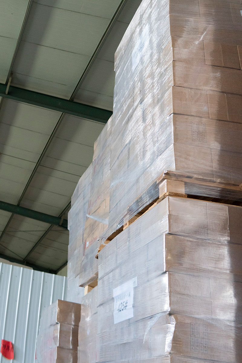 PE拉伸缠绕膜厂家直销